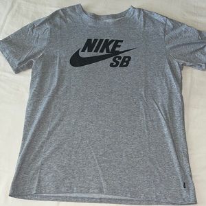 Nike SB T-shirt